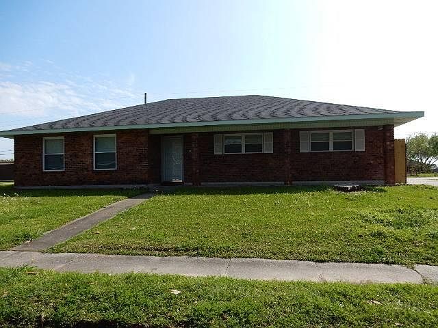 1st image of 167 Evangeline Dr