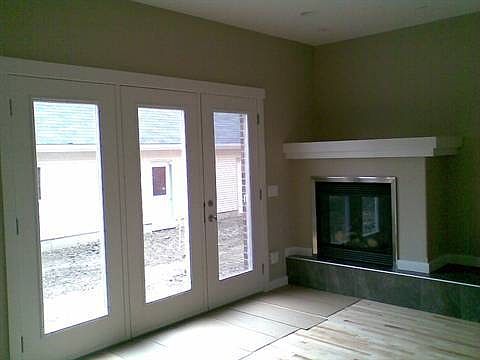 3rd image of 1015 Gault Blvd