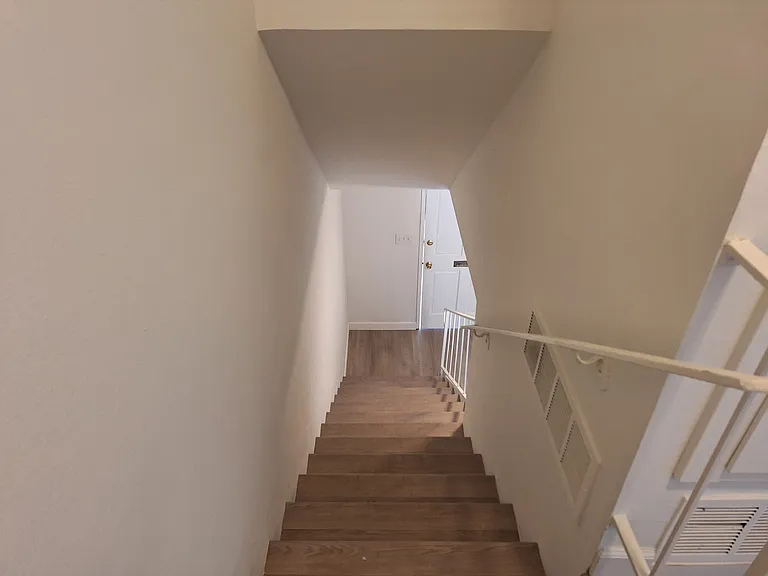 7152 Santa Inez Cir — Photo 28