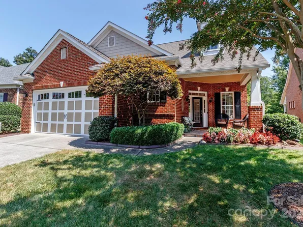 10829 Round Rock Rd, Charlotte, NC 28277
