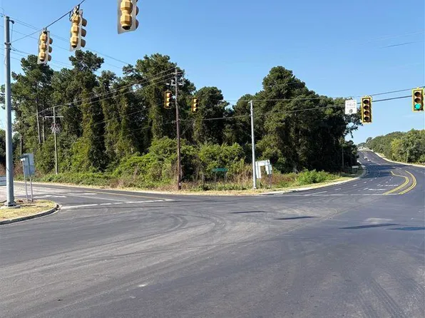 N 5th St, Hartsville, SC 29550