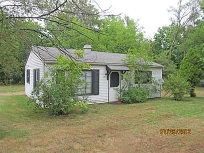 1st image of 512 W Milham Ave