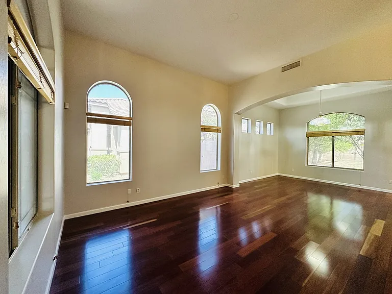 672 W Raven Dr — Photo 51