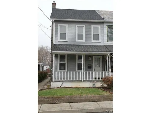 409 S 7th St Photo 1