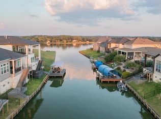 10724 S Lake Mist Ln, Willis, TX 77318