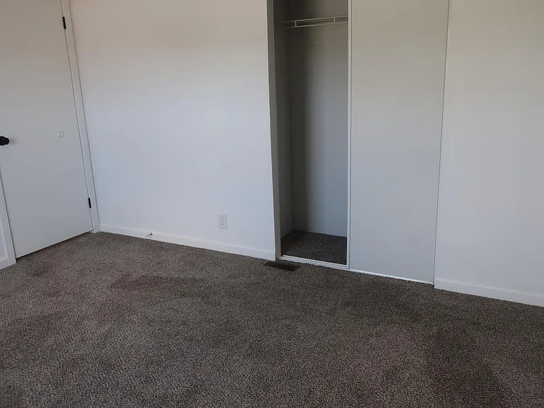 583 Morning View Cir — Photo 16