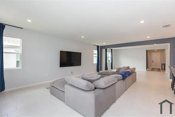 11757 Gerbera Daisy Loop — Photo 7