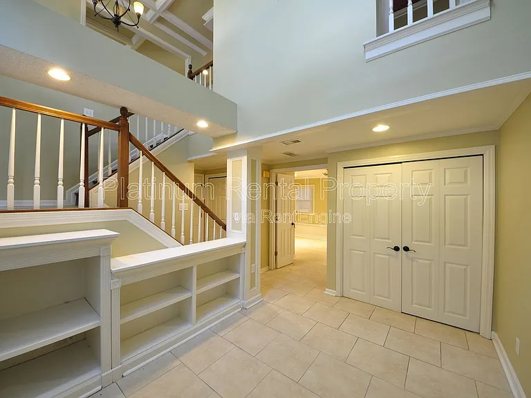 2198 Goodwood Blvd SE — Photo 5
