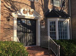 10817 Brewer House Rd #TOWNHOUSE, Rockville, MD 20852