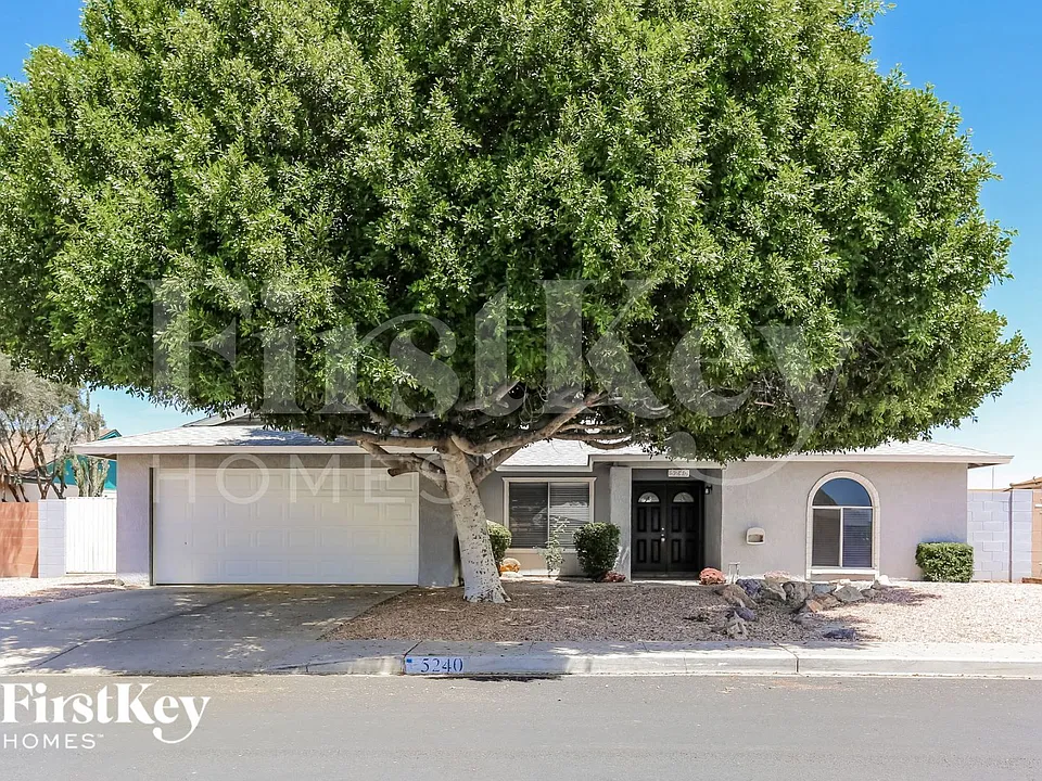 5240 W Desert Cove Ave