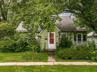 927 4th Ave, Iowa City, IA 52240