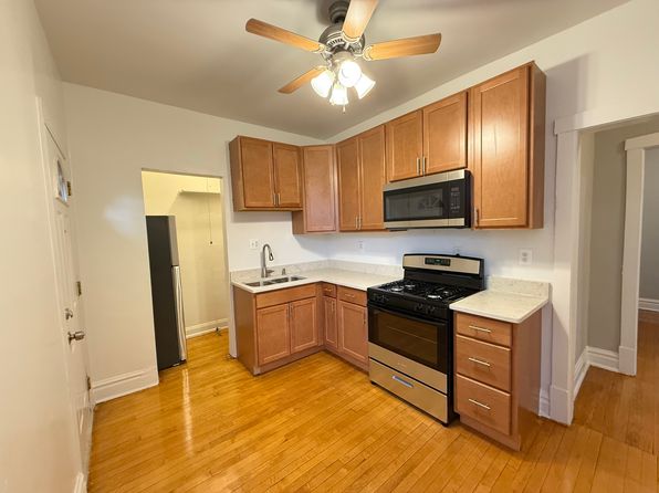 4460 N Avers Ave APT 1