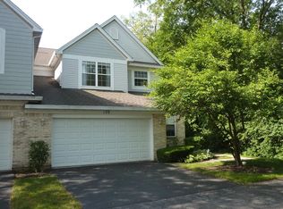 128 Bay Dr, Itasca, IL 60143