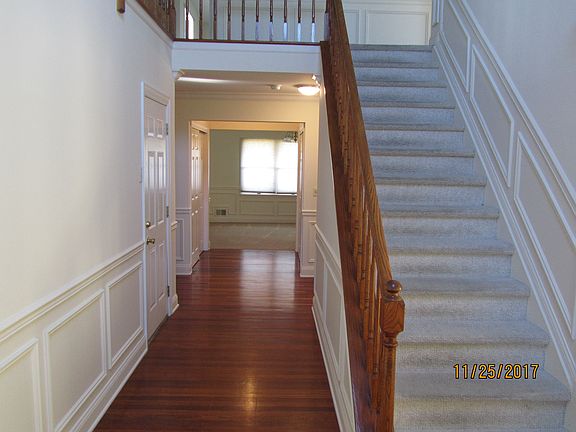 hall view from entryway