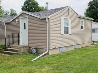 917 Hartman Ave, Waterloo, IA 50701