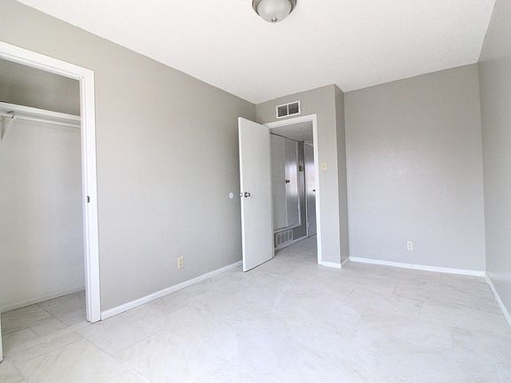 3rd image of 124 Keeny Ct #124