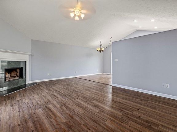 4th image of 289 Chinaberry Ct