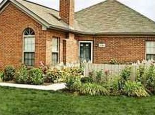 2141 Ravine Woods Dr, Grove City, OH