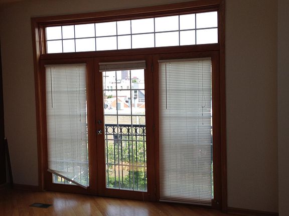 5th image of 1103 W Cornelia Ave #3R