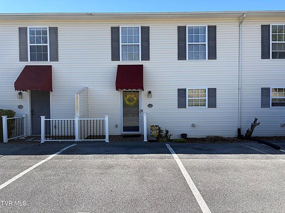 3rd image of 2101 Cherokee Rd Unit 7