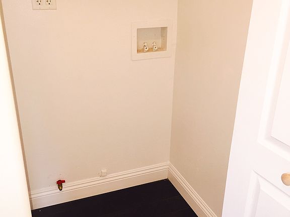 5th image of 3625 S Saint Andrews Pl