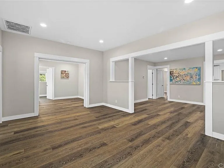 19 S Curtis Ave — Photo 5