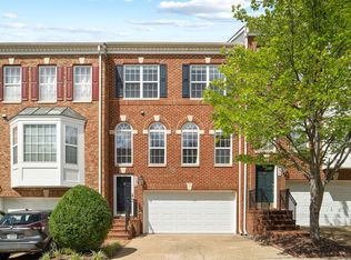 6236 Shackelford Ter, Alexandria, VA 22312