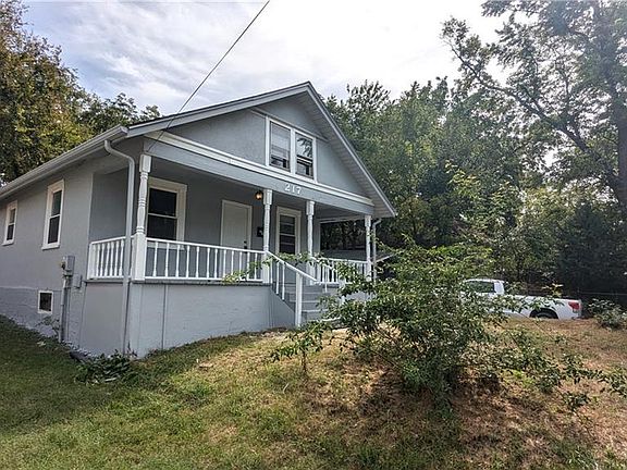 4th image of 217 S Home Ave