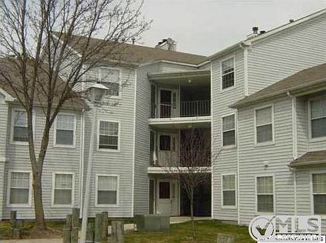 1st image of 822 Waters Edge Dr #22F