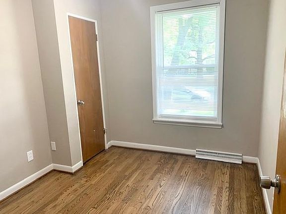 5th image of 1065 Penhurst Dr