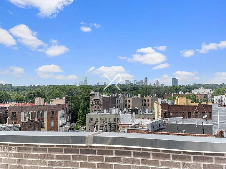 39 E 21st St #2D — Photo 14
