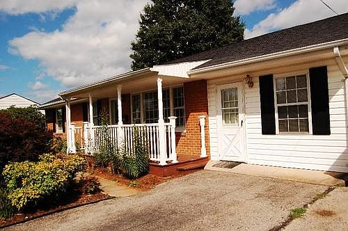 1st image of 4601 Alamo Cir NE