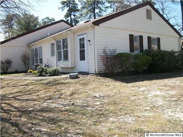 2nd image of 762 Liverpool Circle #A