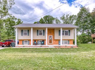 2766 Fletcher St, Salem, VA 24153