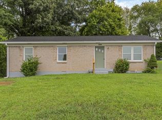 800 Goldcrest Dr, Springfield, TN 37172