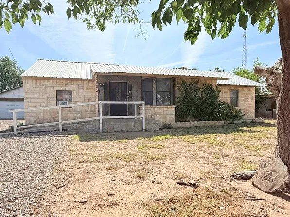 3802 S Gail Ave, Monahans, TX 79756