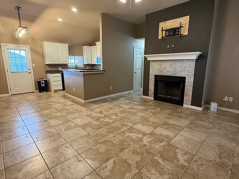 334 Sugarloaf Ave — Photo 2