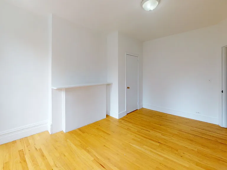 501 E 84th St #4N — Photo 12