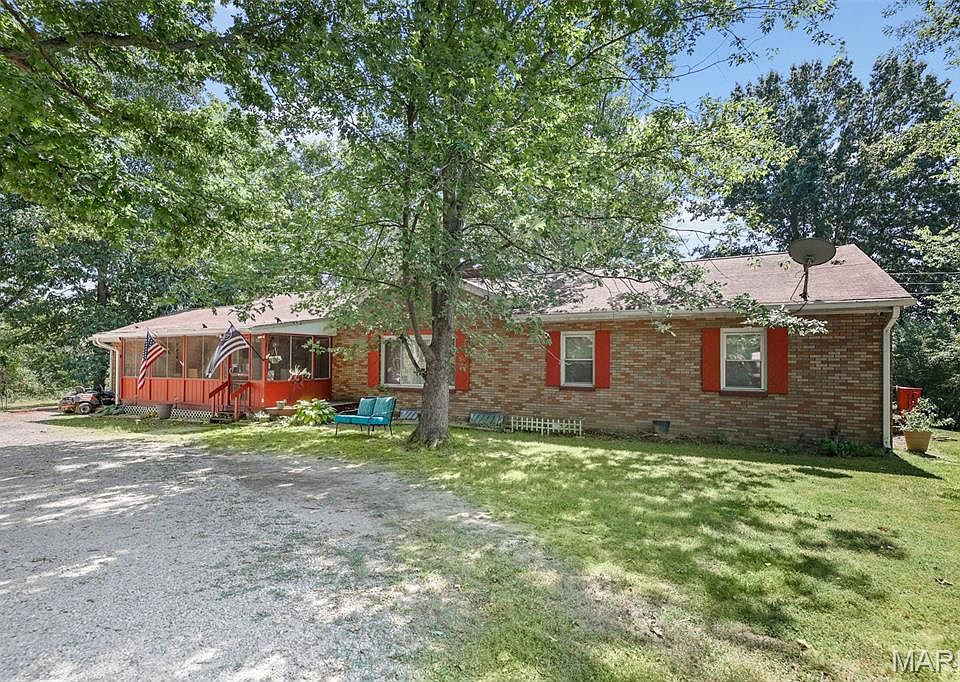1st image of 3620 Bloomer Dr