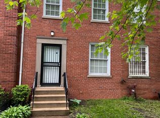 3115 E Cheltenham Pl, Chicago, IL 60649