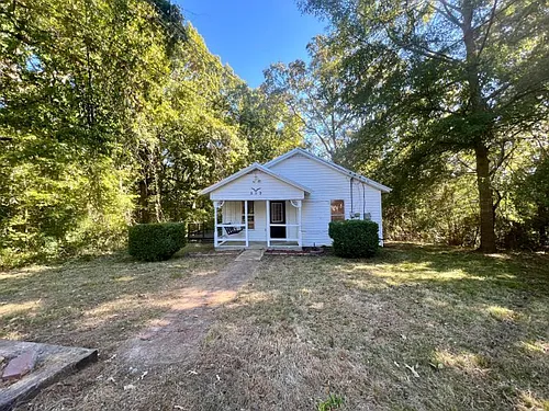202 Lakeview Dr Photo 1
