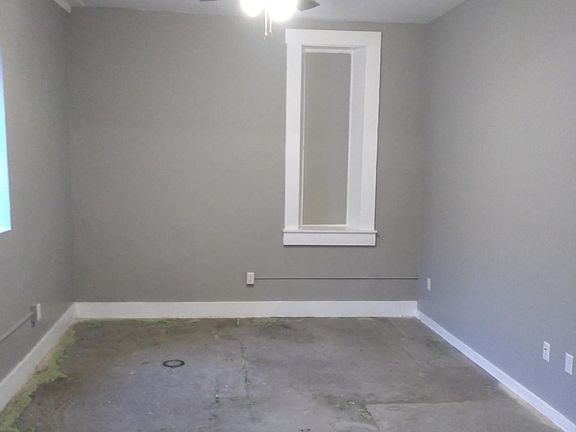 5th image of 421 Brady St #1