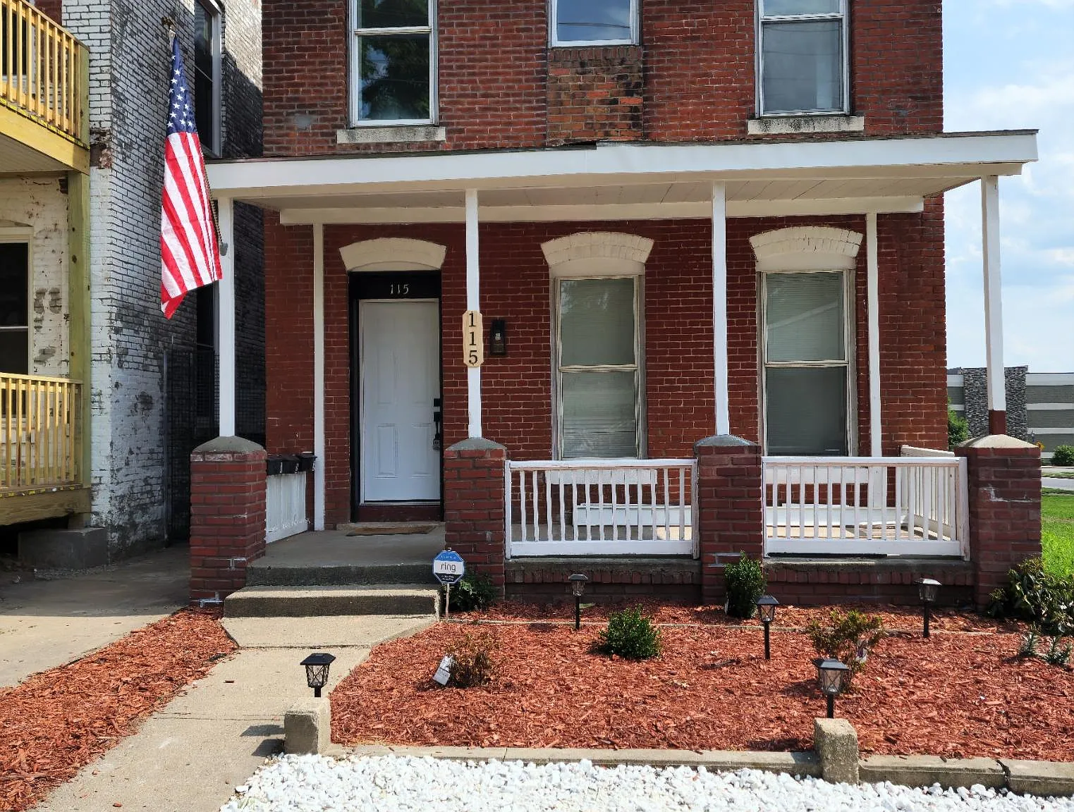 115 Seneca St — Photo 1