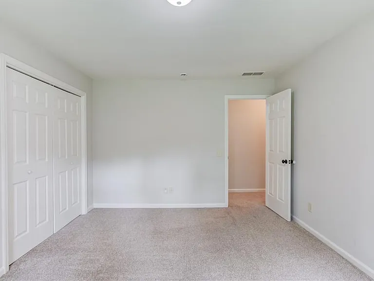 153 Lantern Ridge Ct — Photo 33