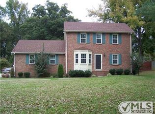 632 Tyree Springs Rd, White House, TN 37188