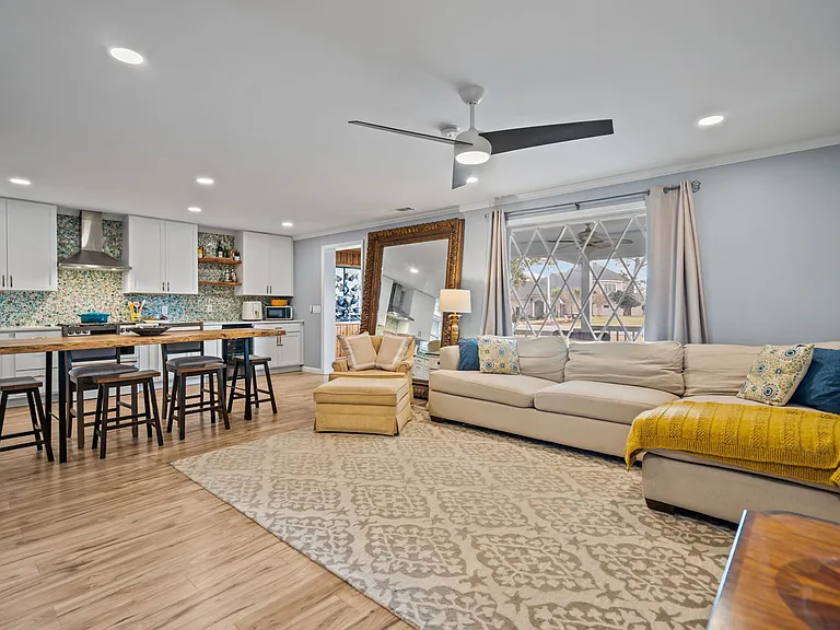 109 River Dr — Photo 10