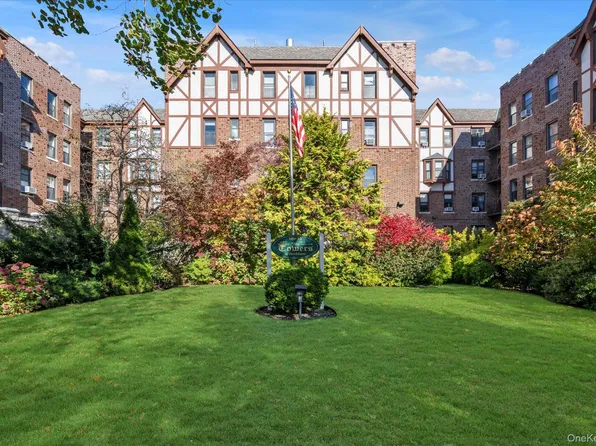 160-15 Powells Cove Boulevard #C107, Beechhurst, NY 11357