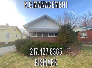 30 Bismark St, Danville, IL 61832