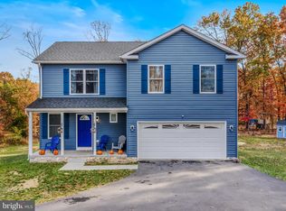 634 Basin Dr, Inwood, WV 25428