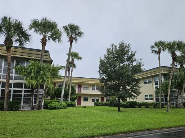 41 VISTA GARDENS TRAIL #205, Vero Beach, FL 32962